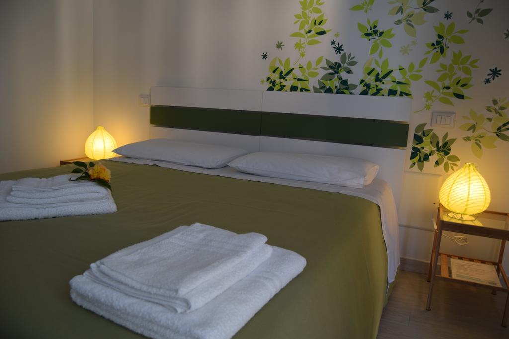 مخرج سبينيا Casa Vacanza E Per Lavoro Tessyhouse المظهر الخارجي الصورة